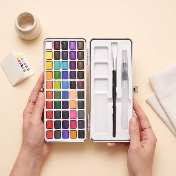50 Color Watercolor Set With Brushes