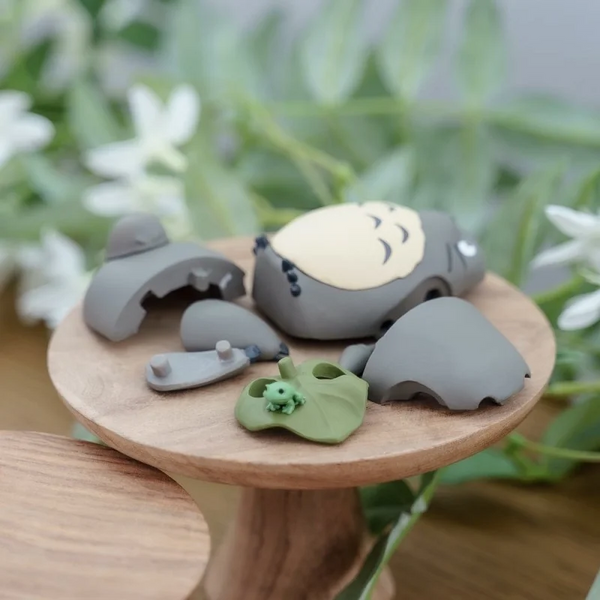 Ensky My Neighbor Totoro 3D Jigsaw Puzzle - Totoro With A Leaf