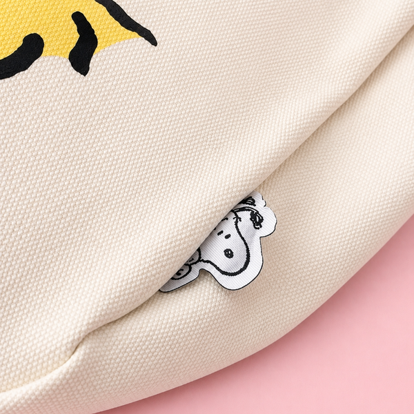 Peanuts Snoopy Canvas Daily Tote