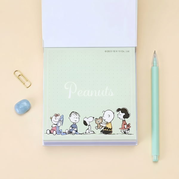 Peanuts Snoopy Square Memo Pad - Snoopy & Friends