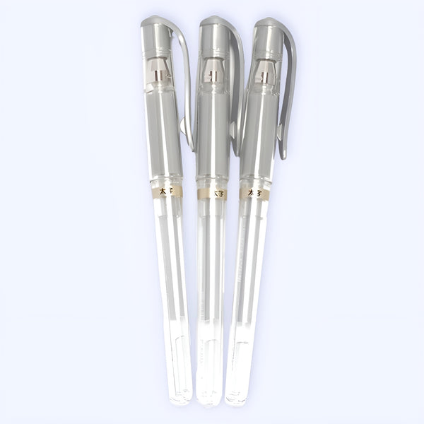 Uni-ball Signo Broad Gel Pen - Silver Ink