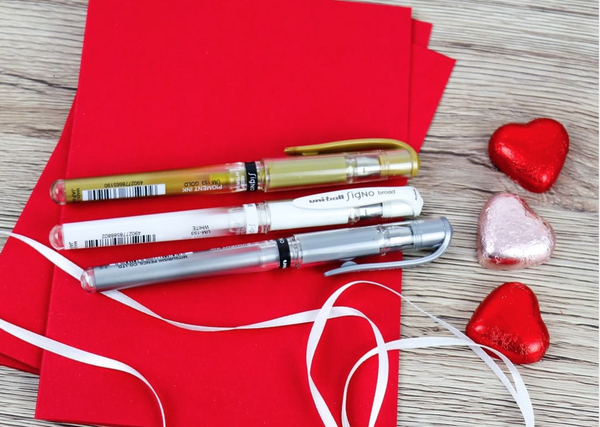Uni-ball Signo Broad Gel Pen - Silver Ink